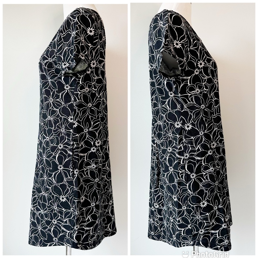 T by Talbot’s Women’s UPF 50 Black White Floral Cross Back Cozy Shift Dress, Med - Picture 4 of 16